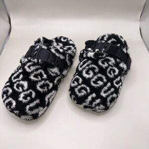 UGG Slippers Black Faux Fur with UGG Logo Print